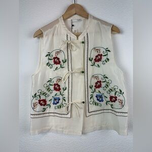 NWT Zara Floral Embroidered Sheet Top